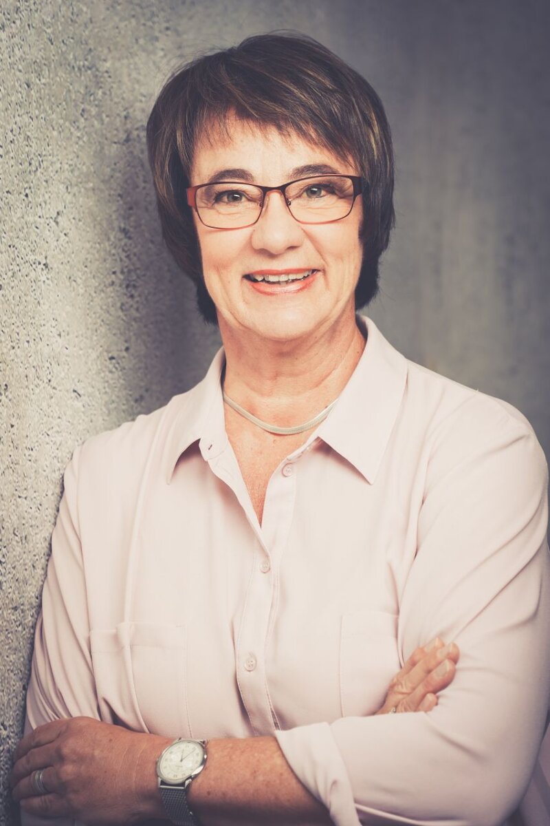 Prof. Dr. Bestrice Dernbach